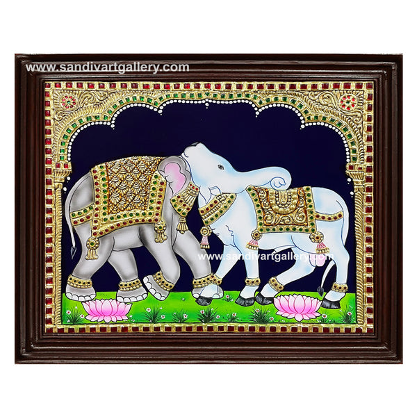 Bull and Elephant Optical Illusion in Airavatesvara Temple Tanjore Painting
